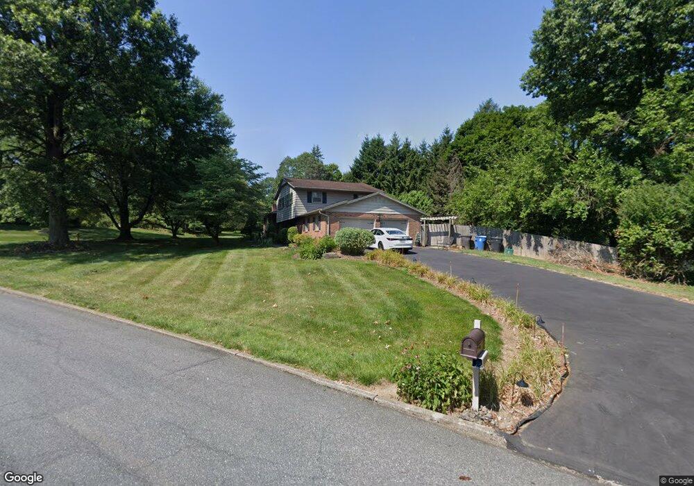 797 Barrymore Ln, Bethlehem, PA 18017 - photo 1