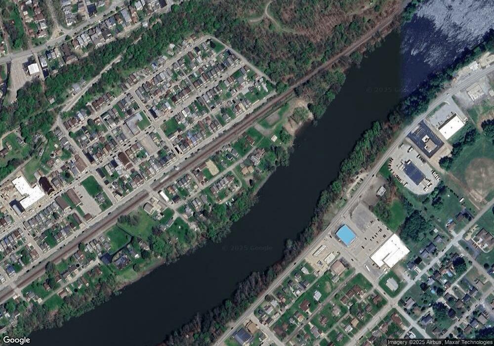 231 Elm St, East Vandergrift, PA 15629 - photo 1