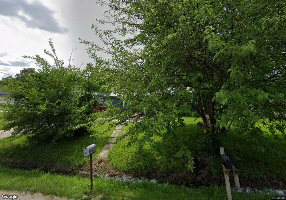 4340 NE 27th St, Des Moines, IA 50317 - photo 1