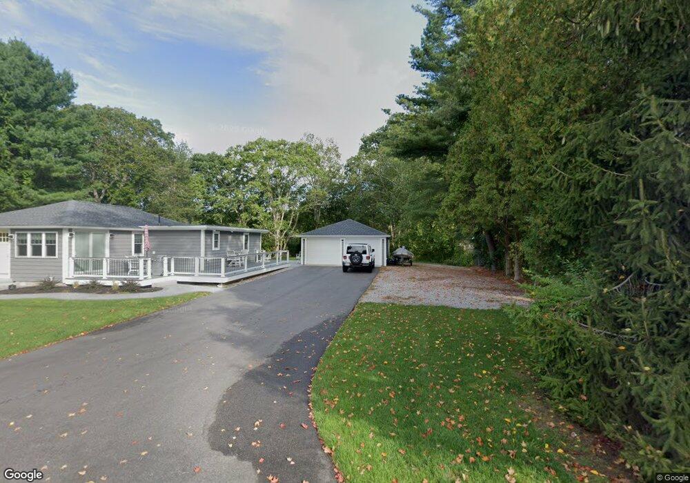 41 Maple St (Lords Point, Stonington, CT 06379 - photo 1