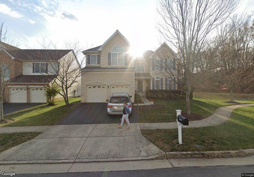 42393 Unicorn Dr, Chantilly, VA 20152 - photo 1