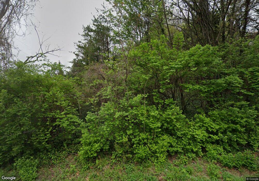 2916 Farmington Dr, Alexandria, VA 22303 - photo 1