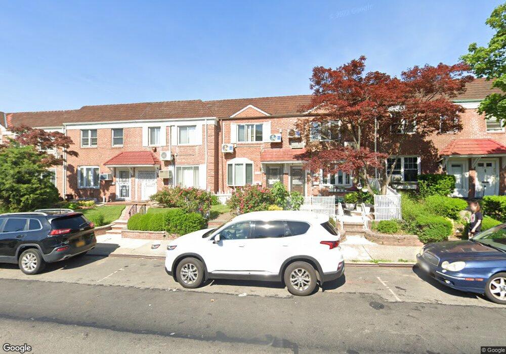 7527 Utopia Pkwy, Fresh Meadows, NY 11366 - photo 1