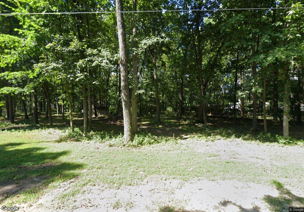 10 E Chinquapin Ave, Effingham, IL 62401 - photo 1