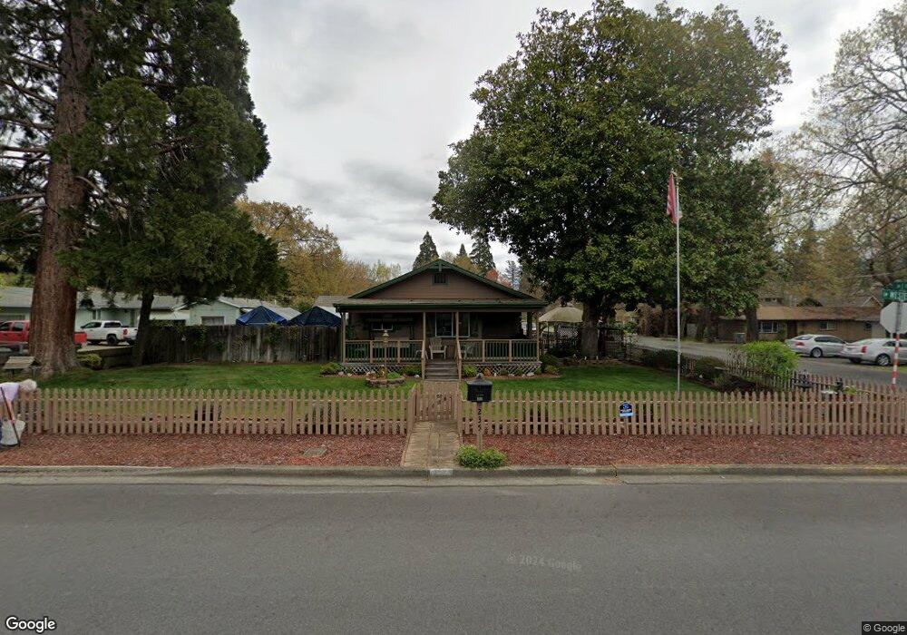 235 SW Western Ave, Grants Pass, OR 97526 - photo 1