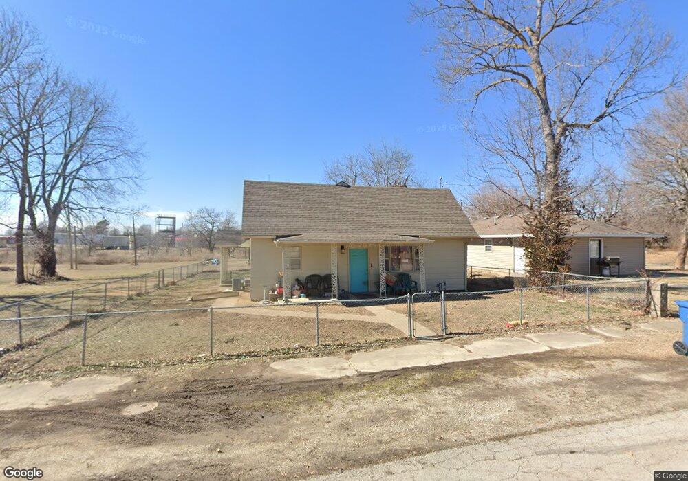 210 Skinner St, Carl Junction, MO 64834 - photo 1