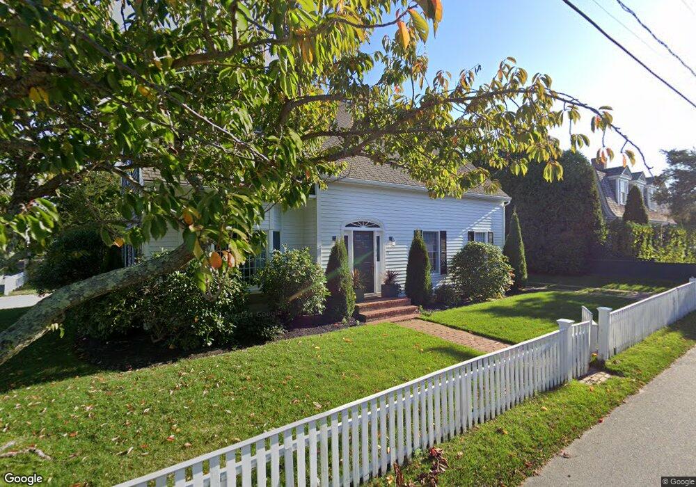 55 Cottage St unit 1, Edgartown, MA 02539 - photo 1