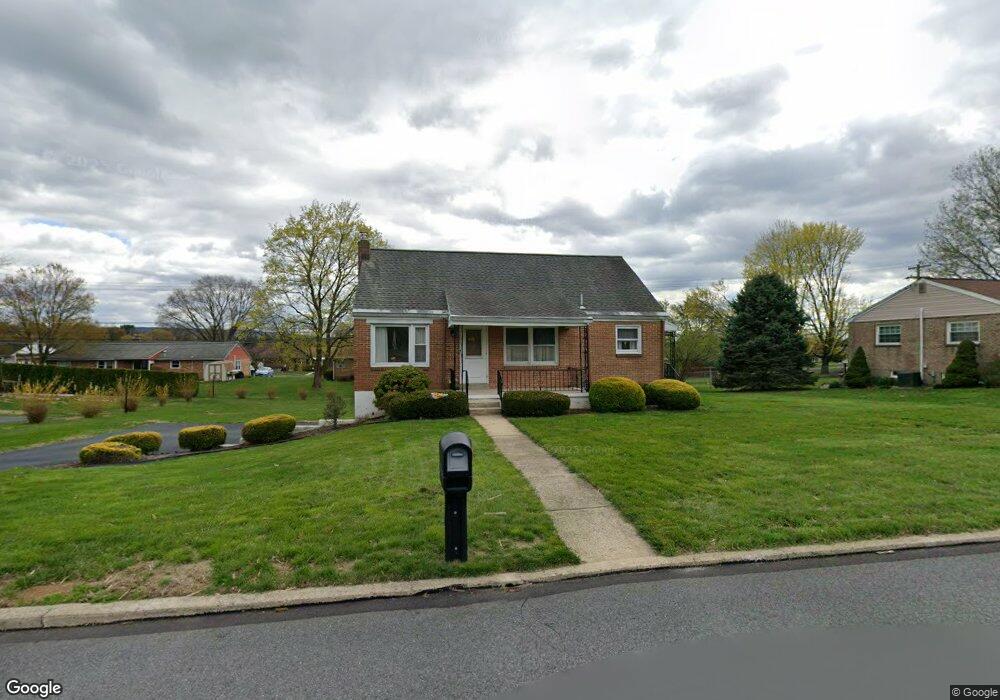 948 Whitner Rd, Reading, PA 19605 - photo 1