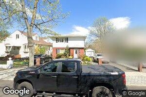 24 Linwood Rd N Unit 1st Fl, Port Washington, NY 11050