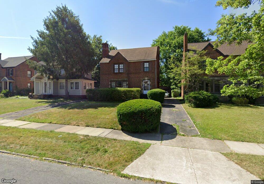 3590 Berkeley Rd, Cleveland, OH 44118 - photo 1