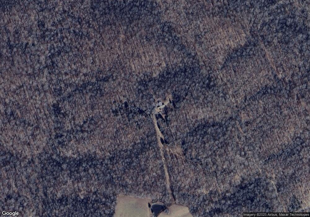 1252 Lewis Branch Rd, Tennessee Ridge, TN 37178 - photo 1