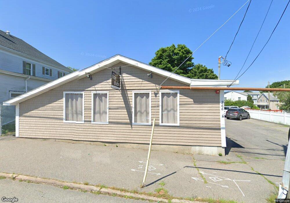 366 Main St, Fairhaven, MA 02719 - photo 1