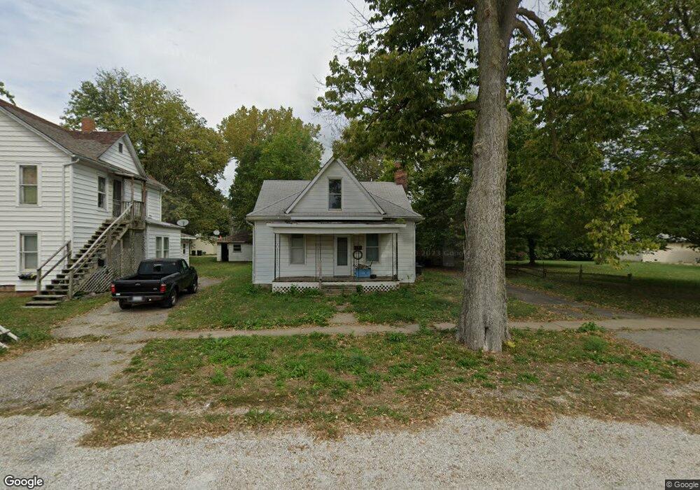 251 E Myrtle St, Virginia, IL 62691 - photo 1