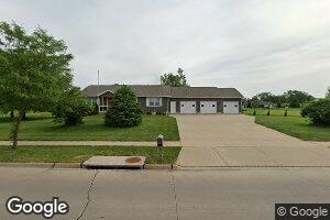 840 E Main St, Robins, IA 52328