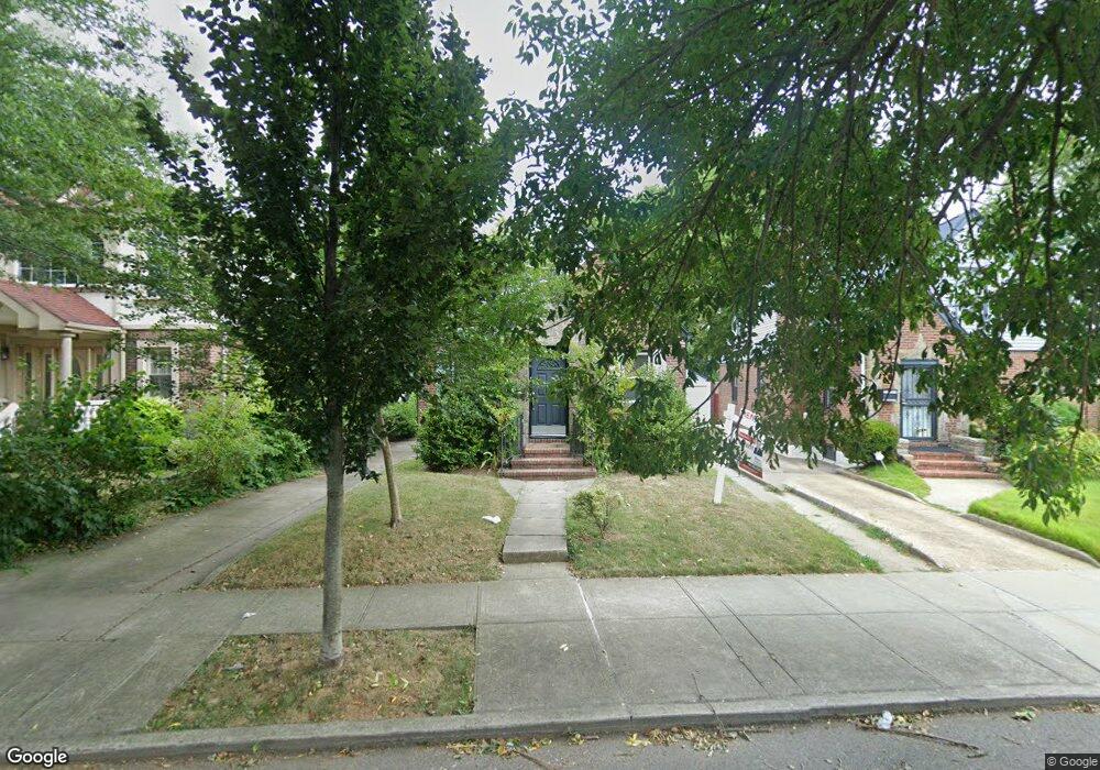 18715 Aberdeen Rd, Jamaica, NY 11432 - photo 1