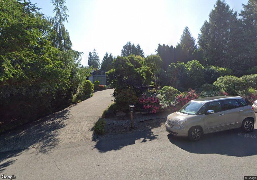 2722 86th Ave NE, Clyde Hill, WA 98004 - photo 1