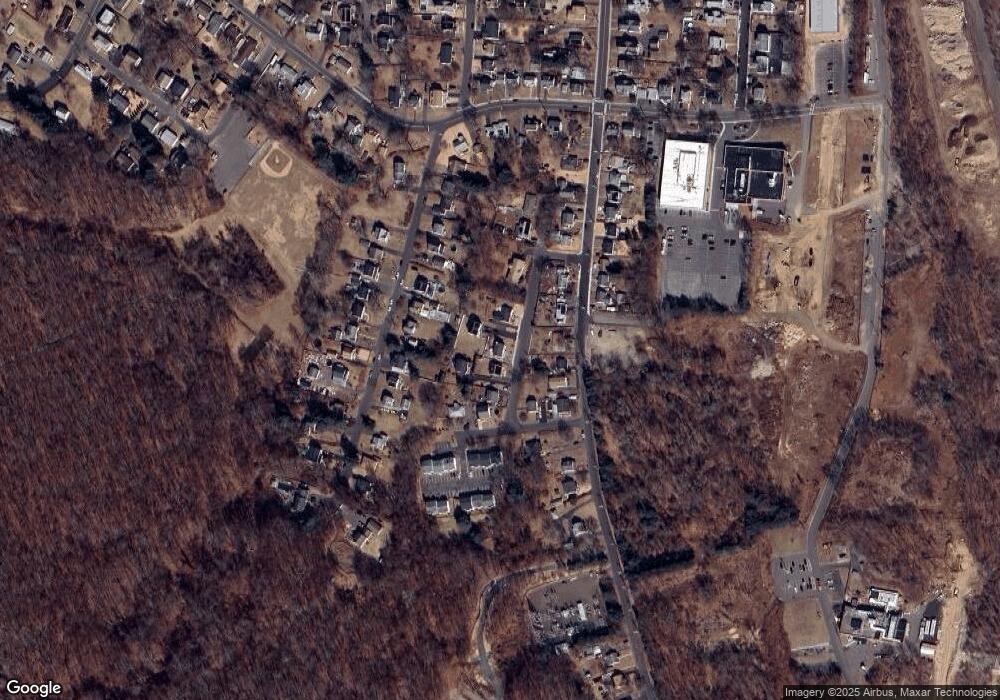 43 Charles St, Naugatuck, CT 06770 - photo 1