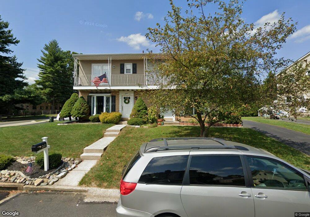 643 W Wiltshire Dr, Wallingford, PA 19086 - photo 1