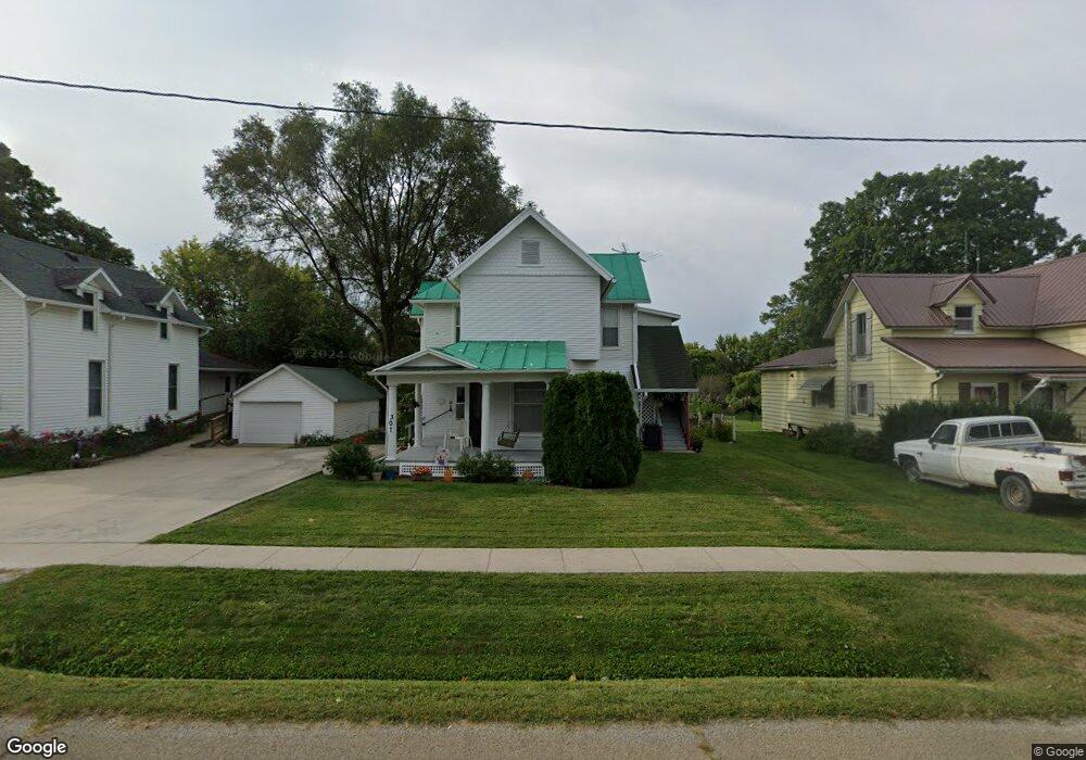 307 W Main St, Wayland, IA 52654 - photo 1