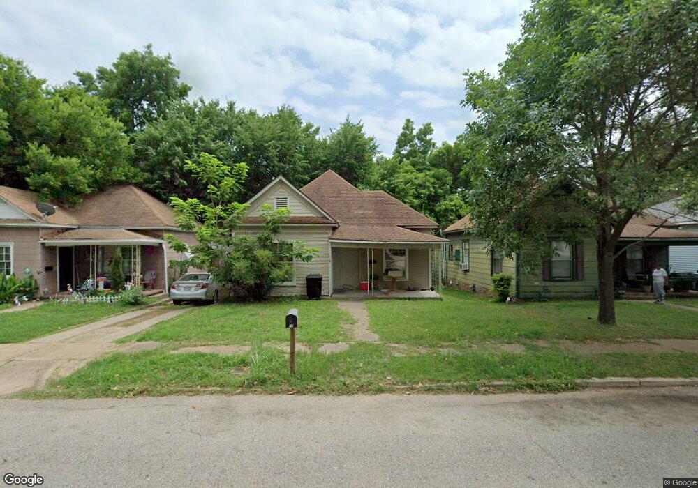 518 W Texas St, Denison, TX 75020 - photo 1