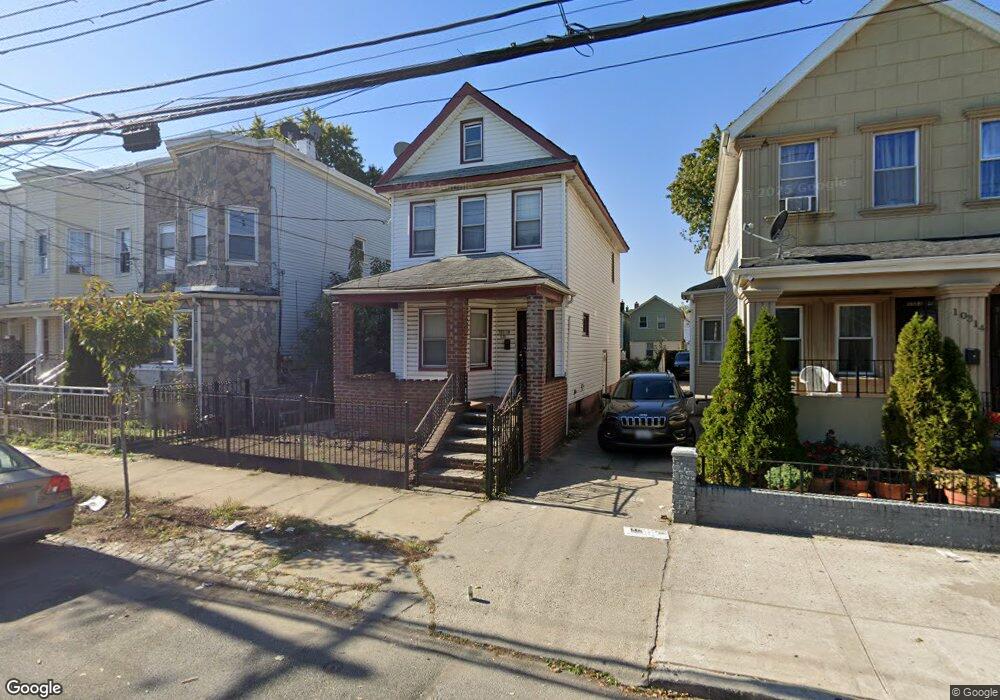 10318 171st St, Jamaica, NY 11433 - photo 1