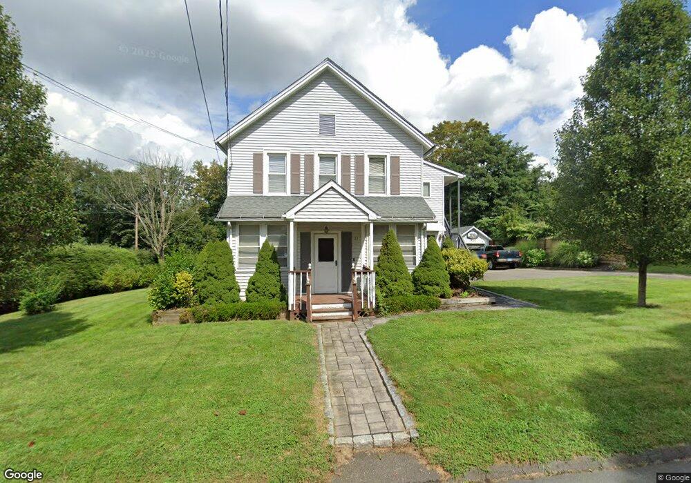 55 Maple Ave, Oakville, CT 06779 - photo 1