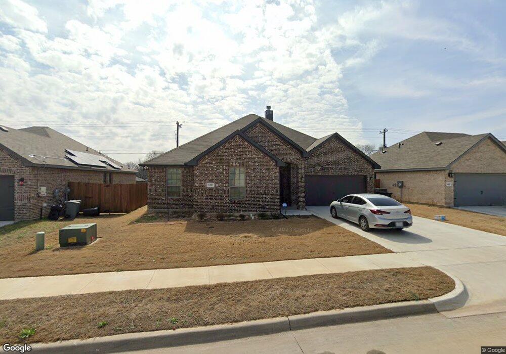 1452 Lakeview Dr, Azle, TX 76020 - photo 1