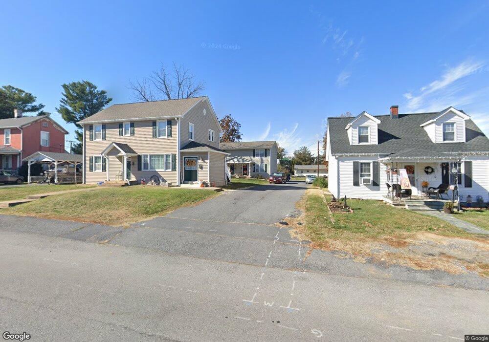 335 S Poplar Ave, Waynesboro, VA 22980 - photo 1