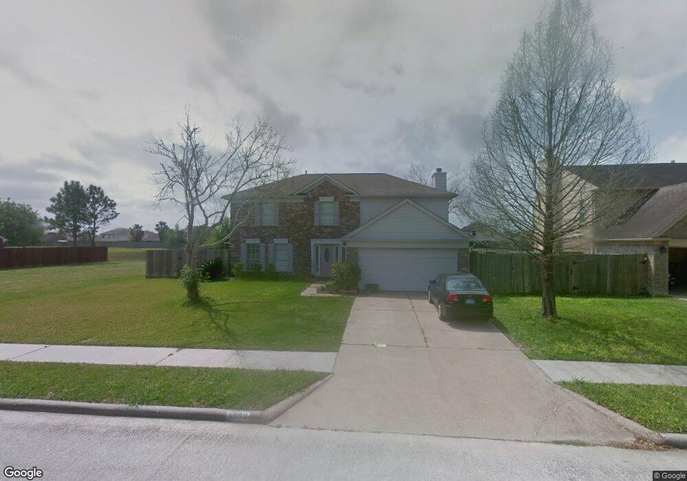 5202 Spring Branch Dr, Pearland, TX 77584 - photo 1