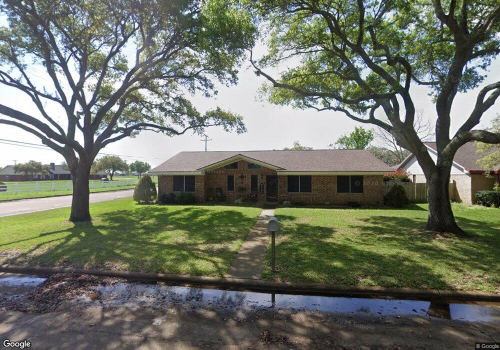 4132 Heatherglen St, Bay City, TX 77414 - photo 1