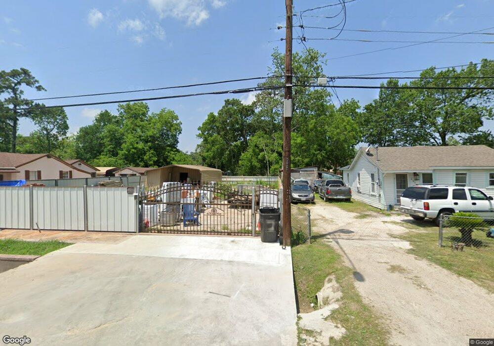 8905 Grady St, Houston, TX 77016 - photo 1