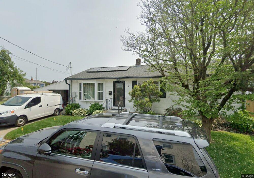 18 Ticknor St, Providence, RI 02909 - photo 1