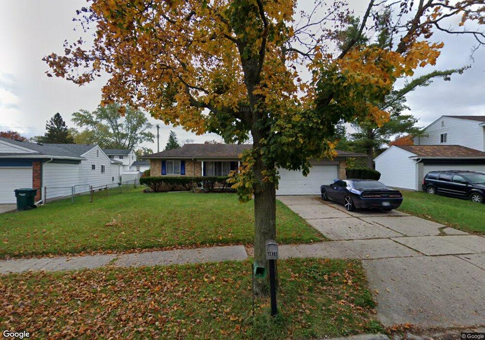 4033 Rivershell Ln, Lansing, MI 48911 - photo 1