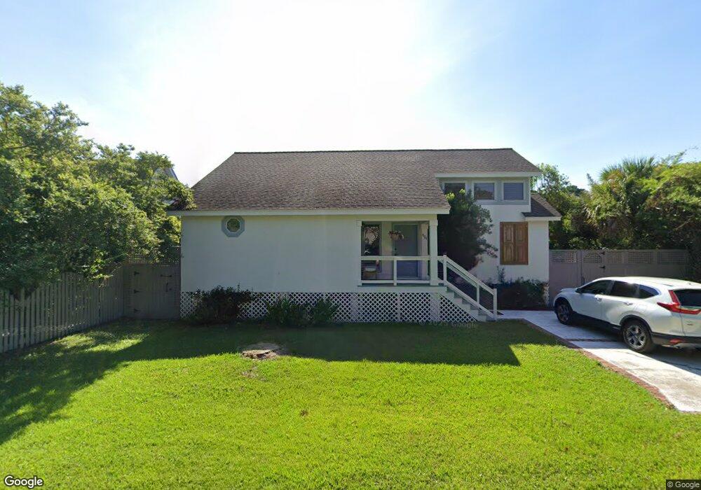 601 4th Ave, Saint Simons Island, GA 31522 - photo 1