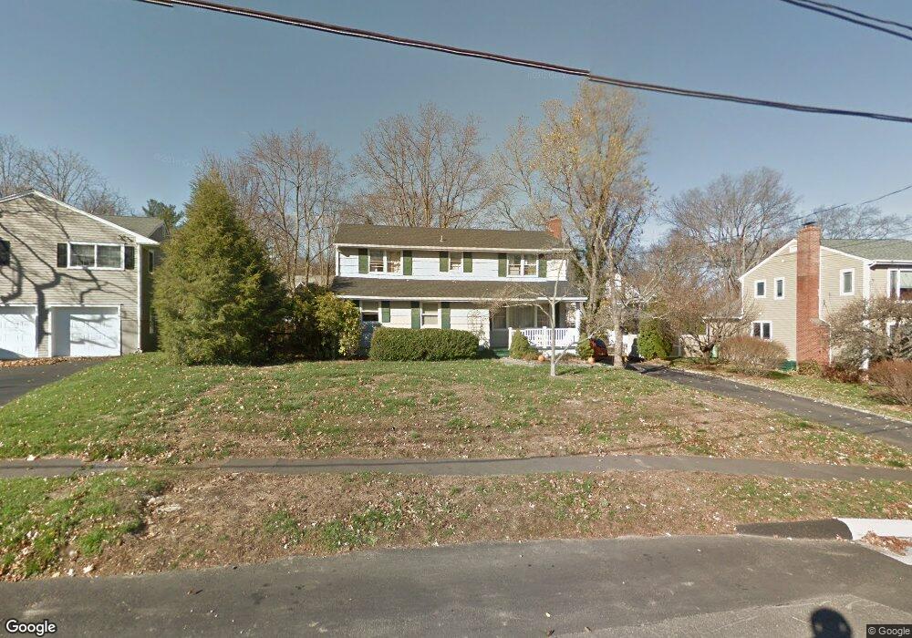 74 Field Crest Rd, New Canaan, CT 06840 - photo 1