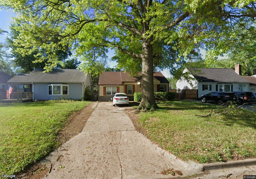 3215 SW 8th Ave, Topeka, KS 66606 - photo 1