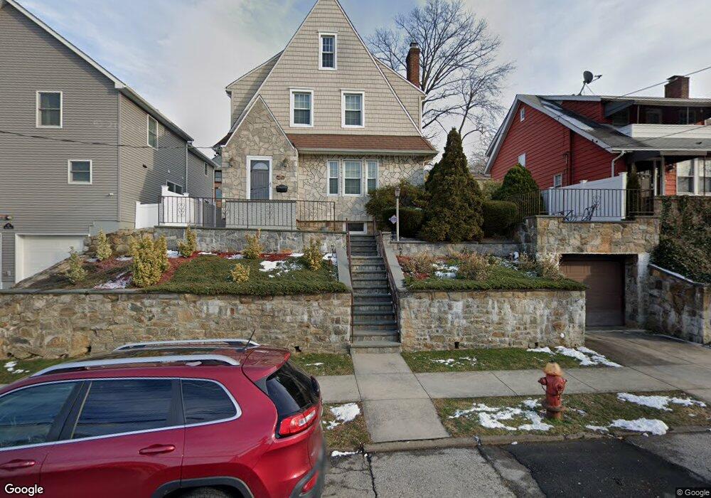 178 Devoe Ave, Yonkers, NY 10705 - photo 1