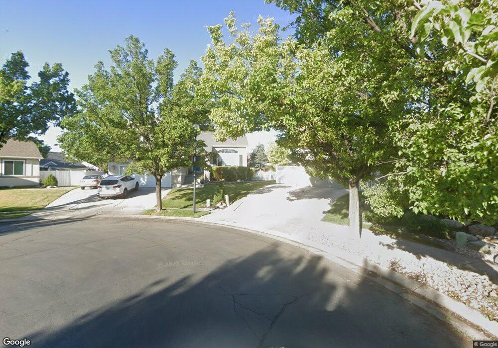 4911 Village Glen Cir, West Jordan, UT 84081 - photo 1