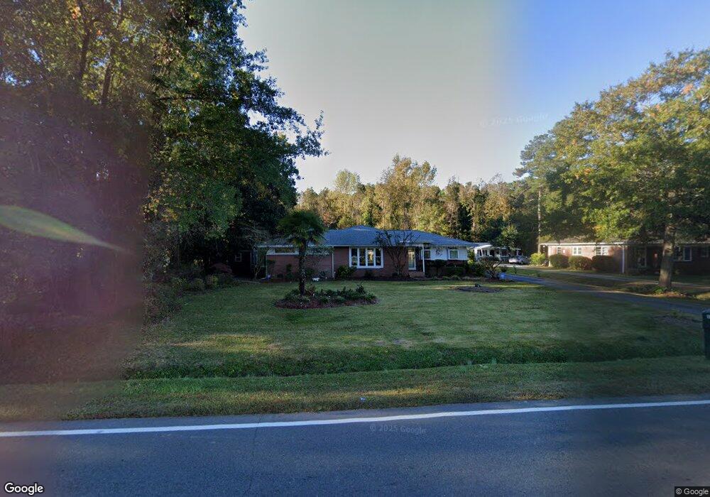 511 S Walker St, Burgaw, NC 28425 - photo 1