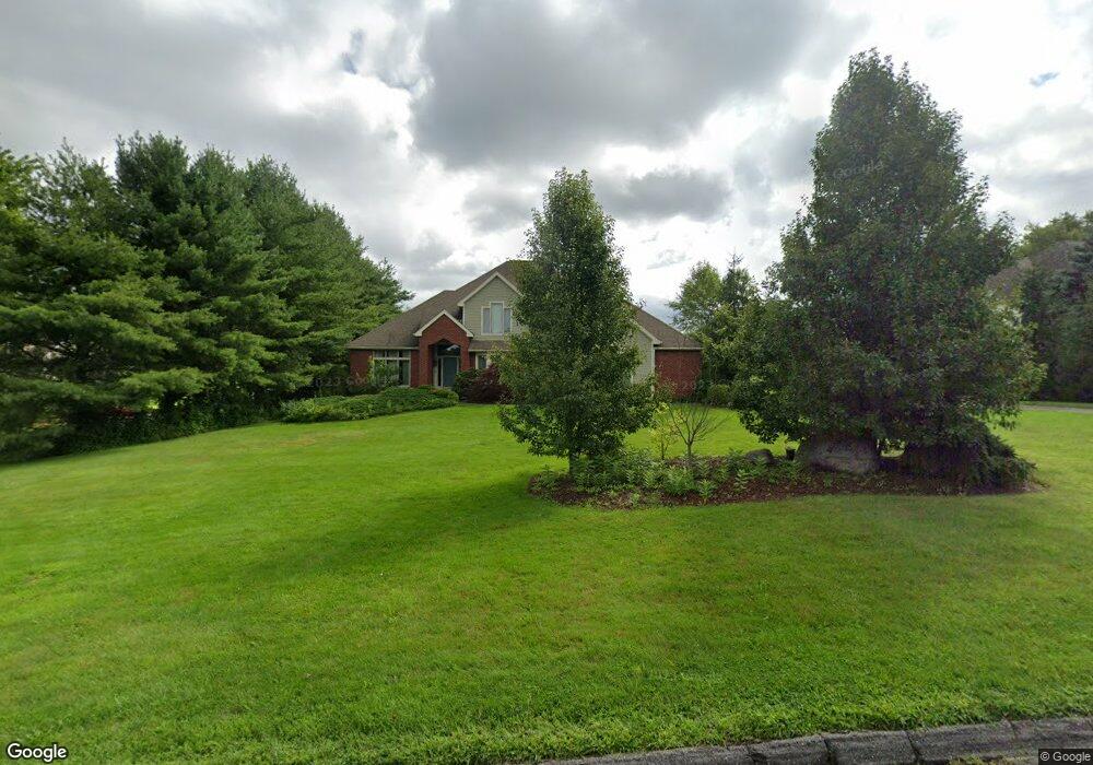 8 Susan Ln, Newtown, CT 06470 - photo 1