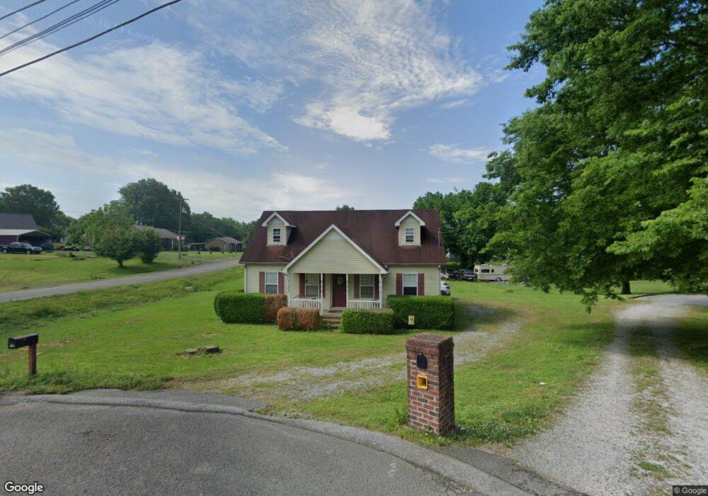 188 Tyne Rd, Shelbyville, TN 37160 - photo 1