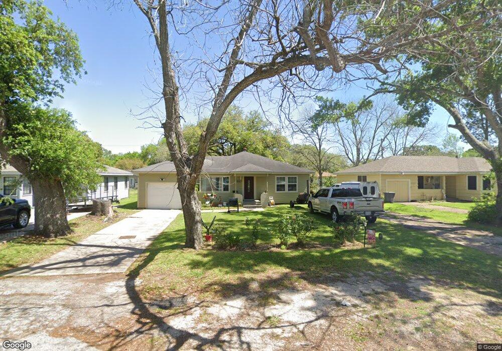 1501 Highland Dr, Bay City, TX 77414 - photo 1