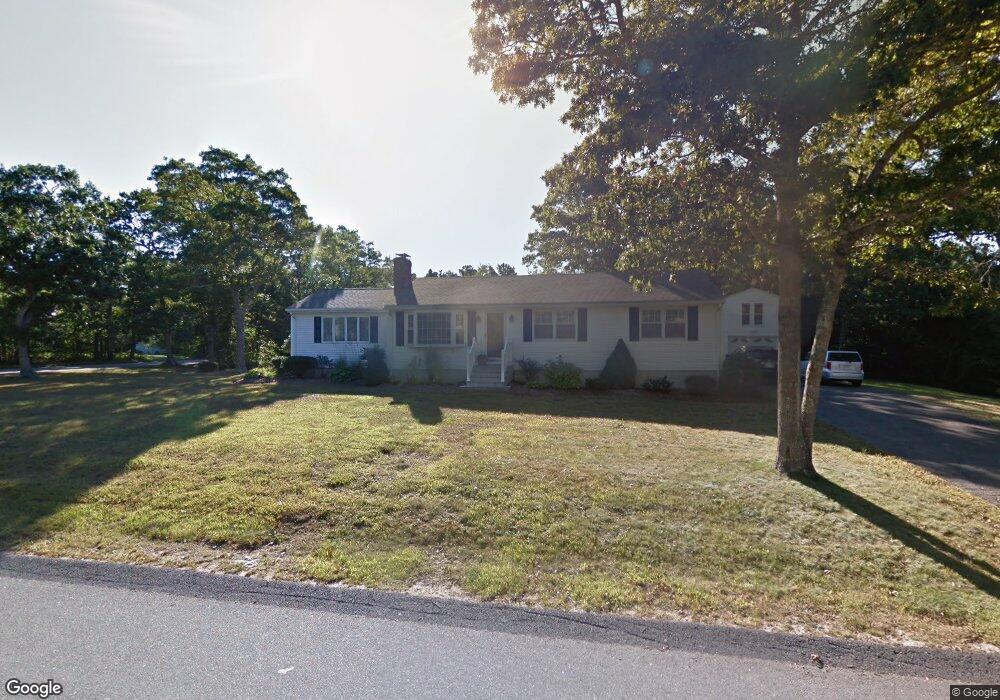 4 Goeletta Dr, East Falmouth, MA 02536 - photo 1