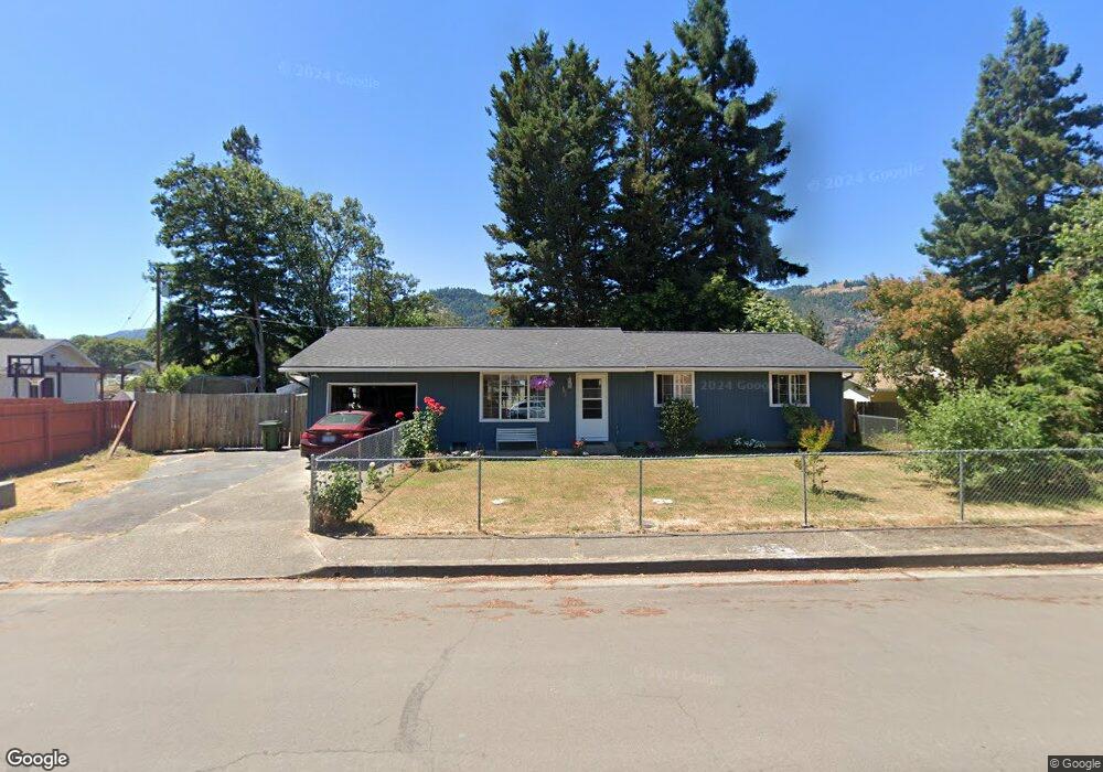 362 Milly Ave, Myrtle Creek, OR 97457 - photo 1