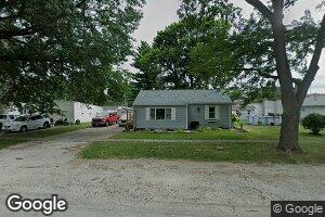 210 E Wall St, Moweaqua, IL 62550