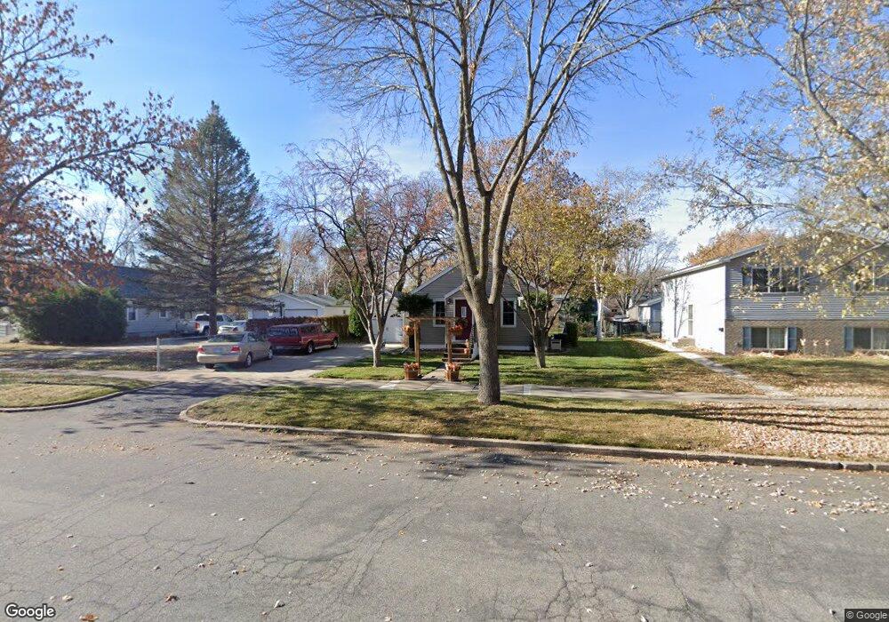 909 Broadway Ave S, Sauk Rapids, MN 56379 - photo 1
