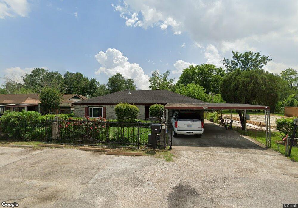 7606 W Knoll St, Houston, TX 77028 - photo 1