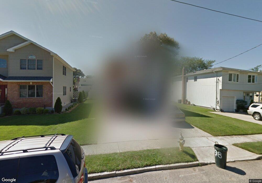 198 Doris Ave, Franklin Square, NY 11010 - photo 1