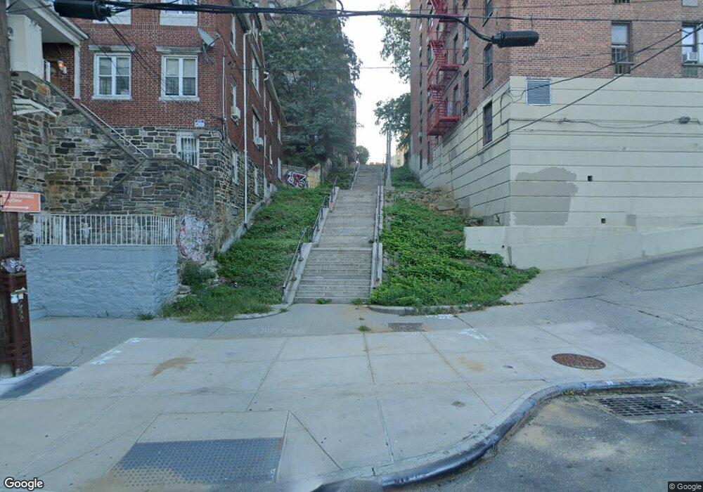 7 Kingsbridge Terrace, Bronx, NY 10463 - photo 1