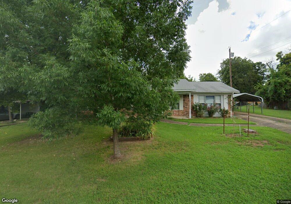 506 N 4th St, Hugo, OK 74743 - photo 1